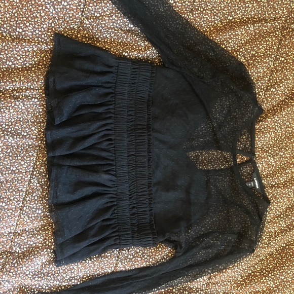 express sheer top - Picture 2 of 3